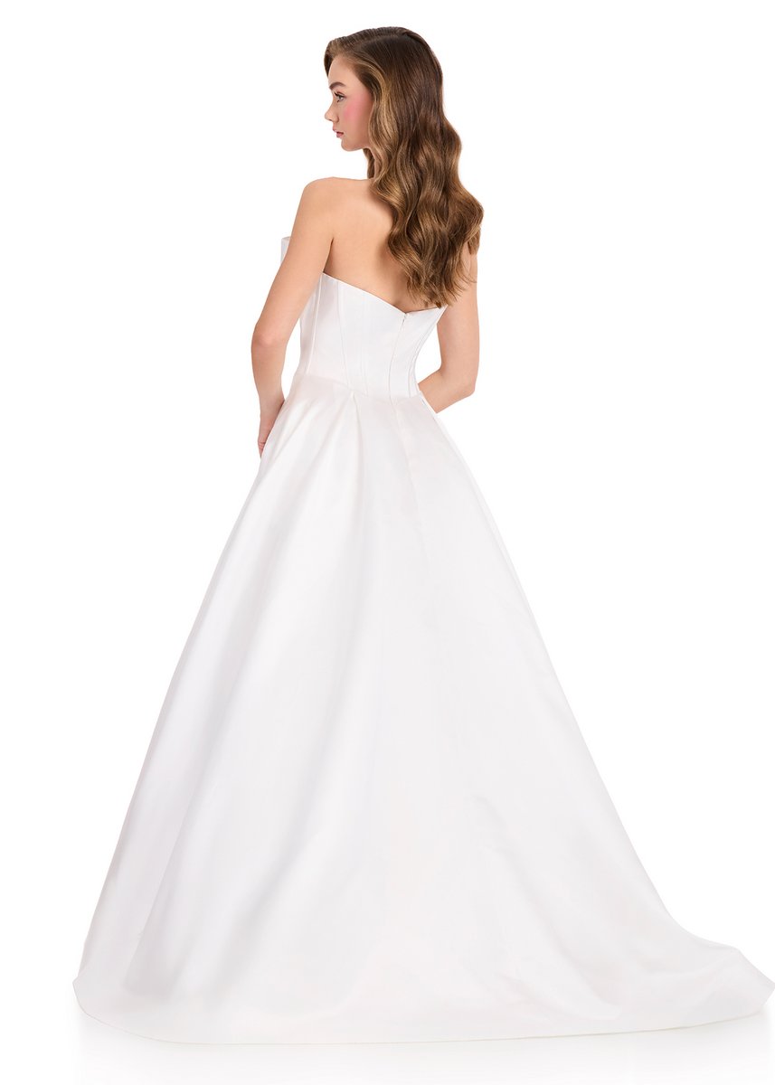 ASHLEYlauren 12395 – Ivory