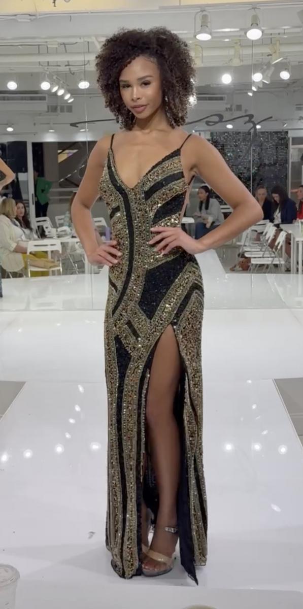 Jasz Couture 7948 – Black/Gold