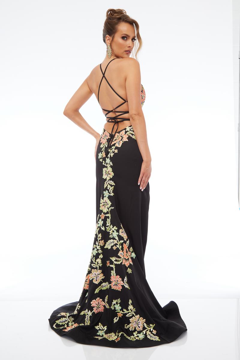 Jasz Couture 7680 – Black
