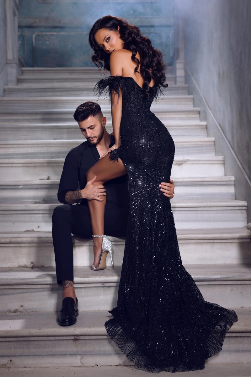 Portia and Scarlett PS22523 – Black